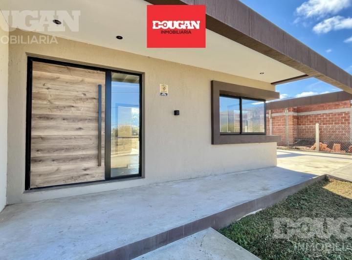 Casa · 123m² · 5 Ambientes · 2 Cocheras