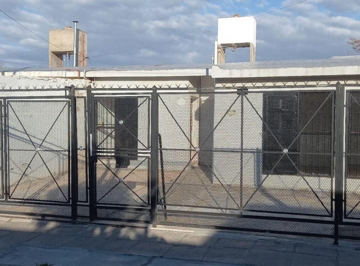 Casa · 100m² · 4 Ambientes · 1 Cochera