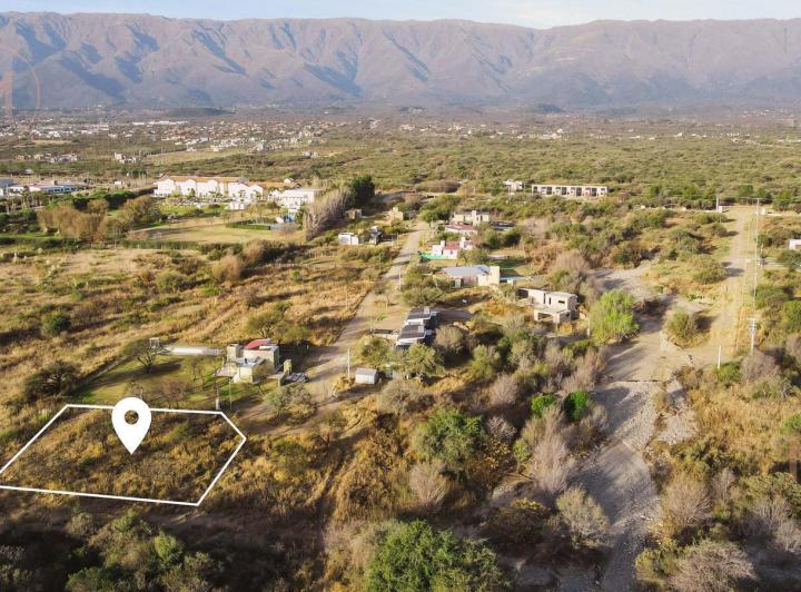 Terreno · 1900m²