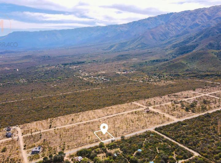 Terreno · 2200m²