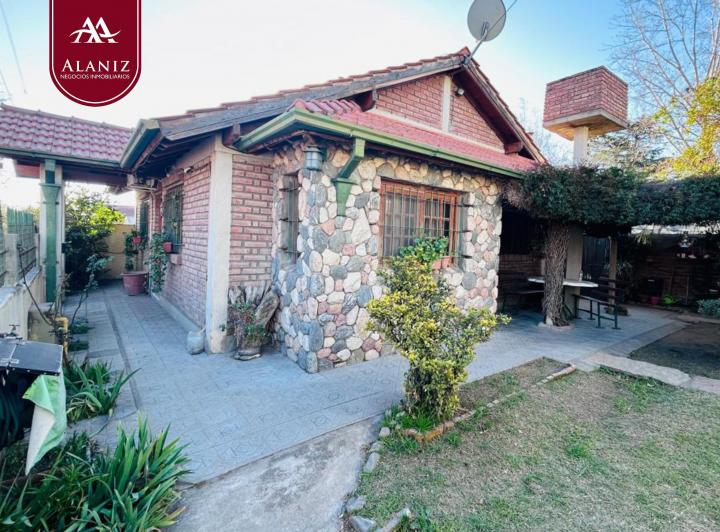 Casa · 77m² · 3 Ambientes · 1 Cochera