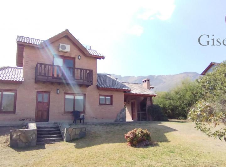 Casa · 120m² · 2 Dormitorios · 1 Cochera