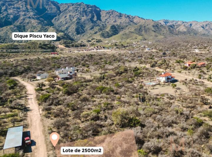 Terreno · 2500m²