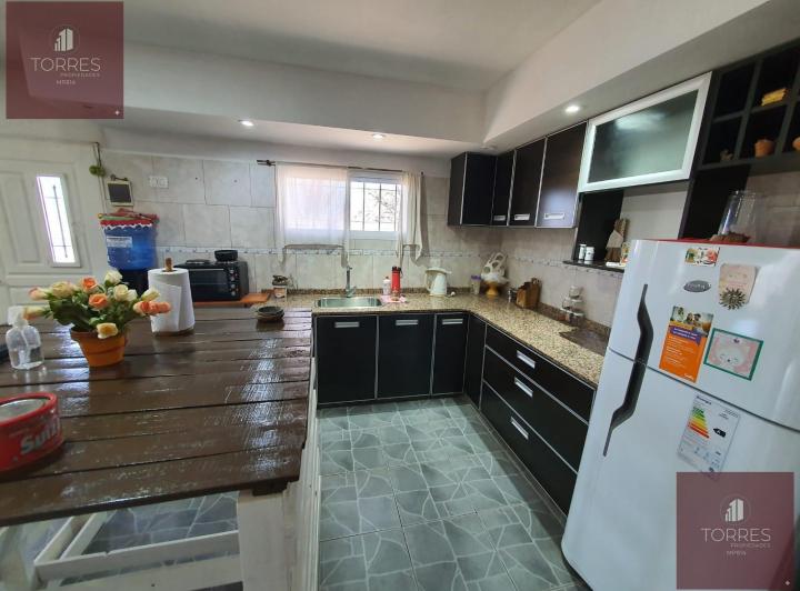 Casa · 108m² · 5 Ambientes · 1 Cochera