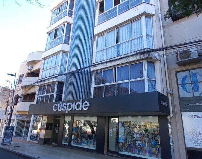 Edificio · 880m²