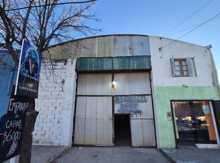 Bodega-Galpón · 350m² · 3 Ambientes · 1 Cochera