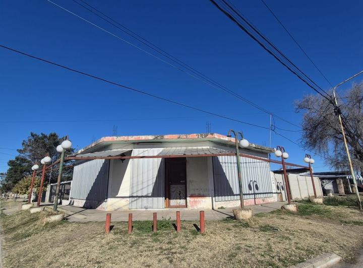 Local comercial · 210m² · 1 Ambiente