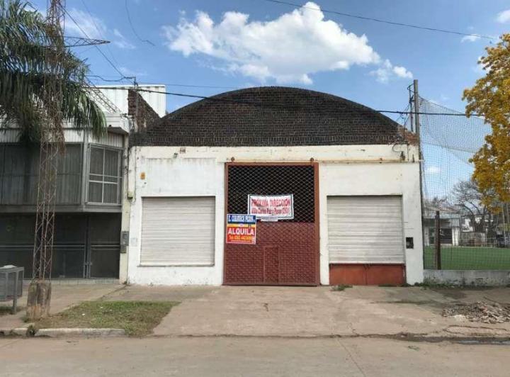 Local comercial · 425m²
