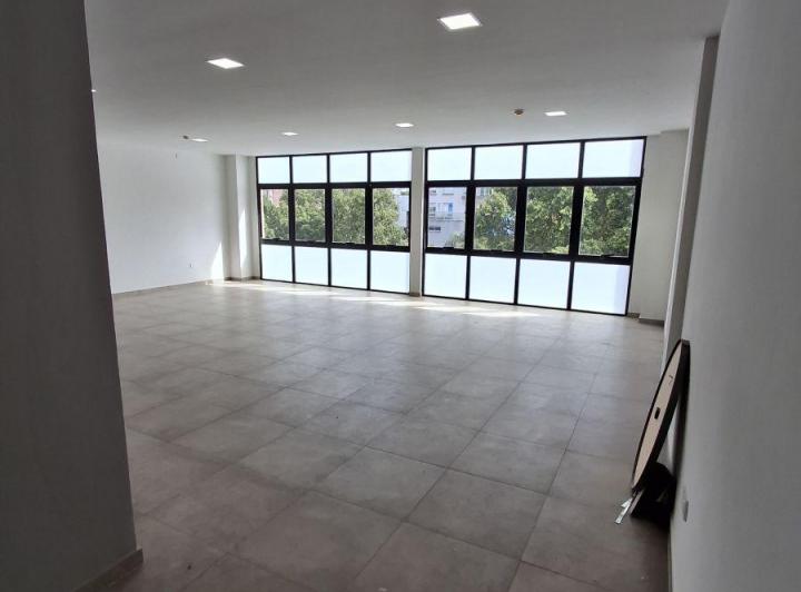 Oficina comercial · 81m² · 1 Ambiente