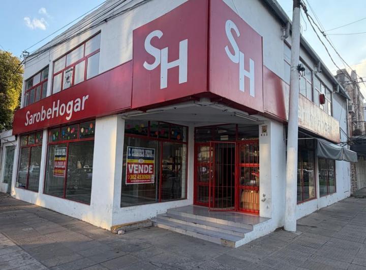 Local comercial · 308m²