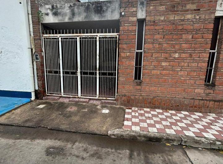 Casa · 190m² · 6 Ambientes · 1 Cochera