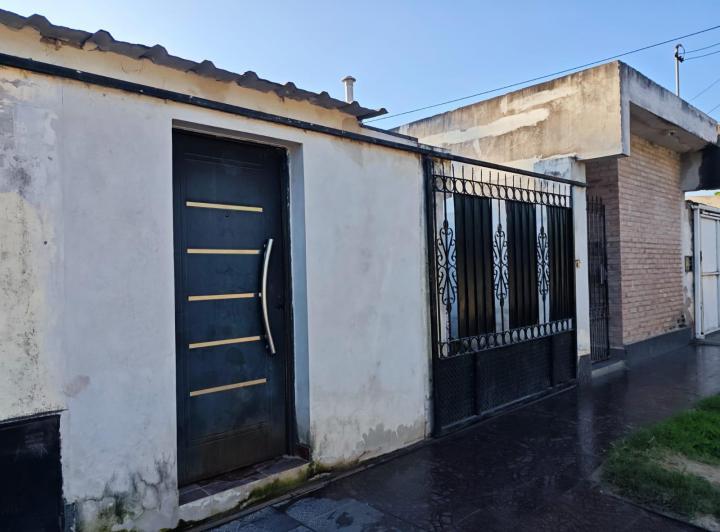 Casa · 270m² · 5 Ambientes · 1 Cochera