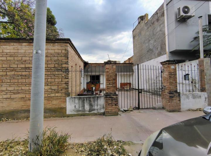 Casa · 120m² · 9 Ambientes · 1 Cochera