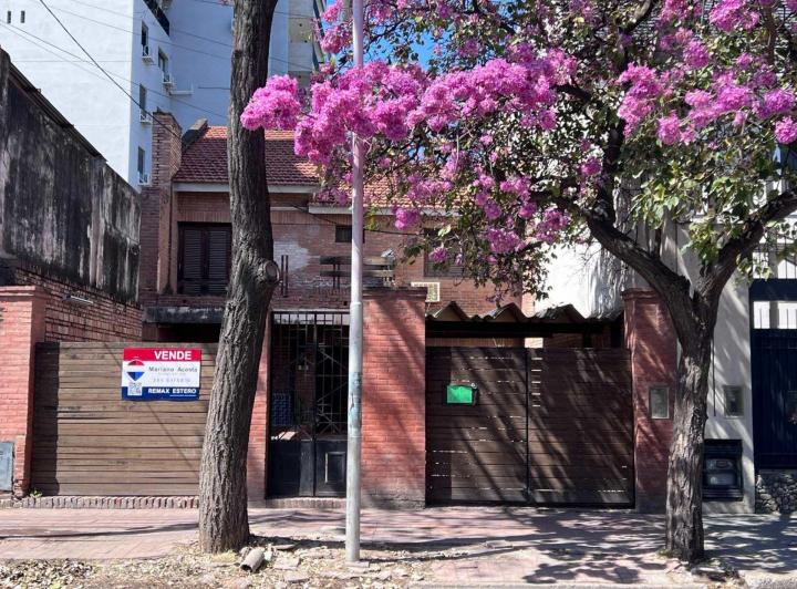 Casa · 182m² · 5 Ambientes · 1 Cochera