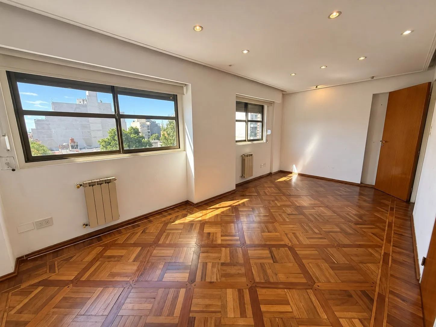 VENTA | OFICINA | B° COFICO | 140m² | VARIOS PRIVADOS