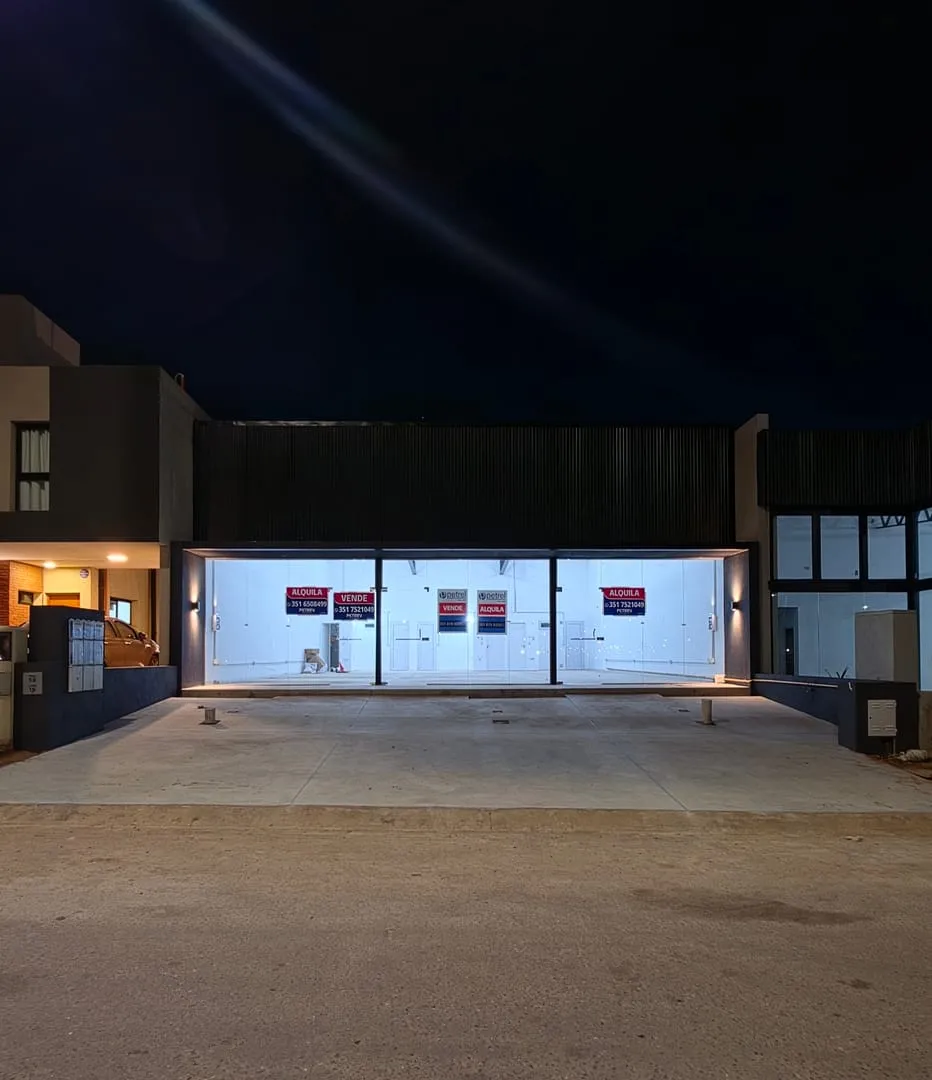 LOCAL COMERCIAL EN DOCTA 180 M2 ALQUILER