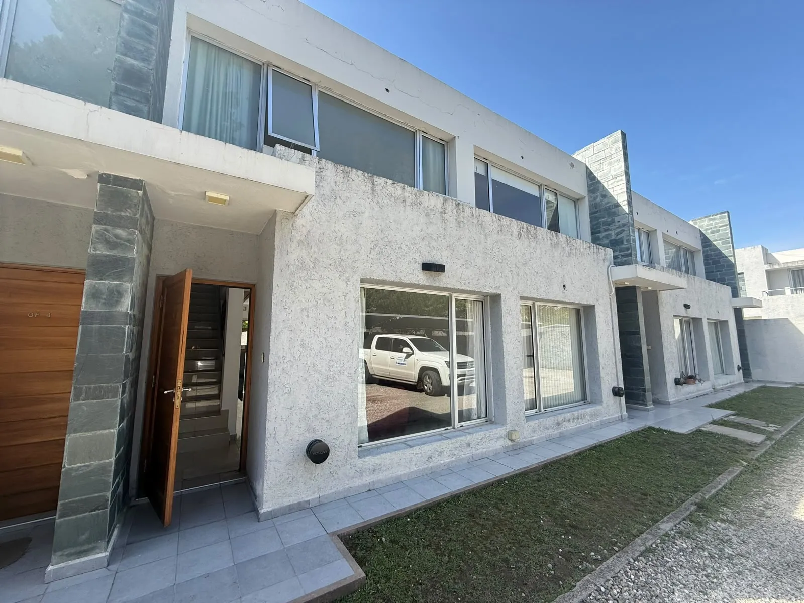 ALQUILO DUPLEX EN HOUSING, VILLA BELGRANO!!