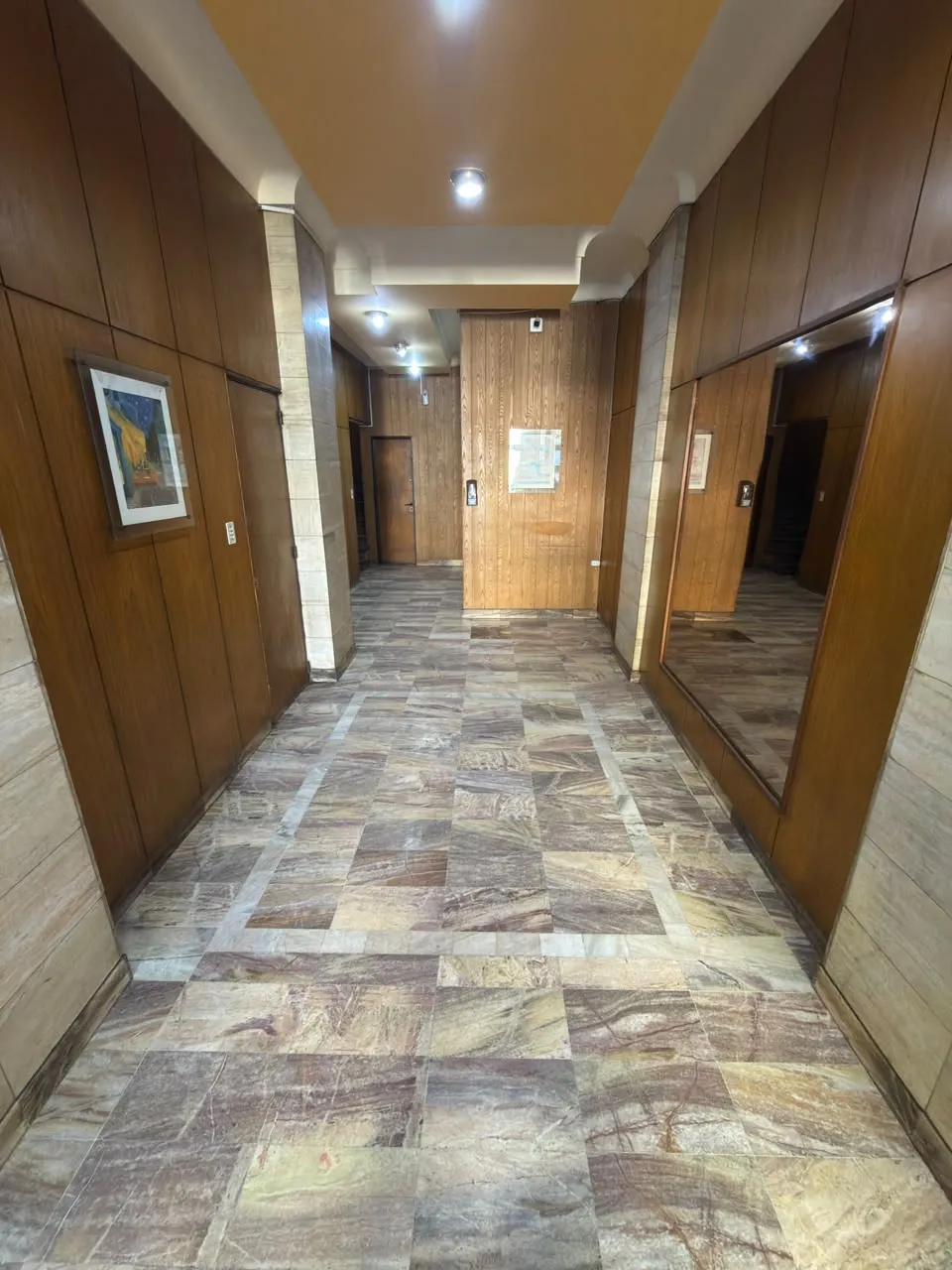 VENDE DEPARTAMENTO DE 2 DORMITORIOS C/COCHERA