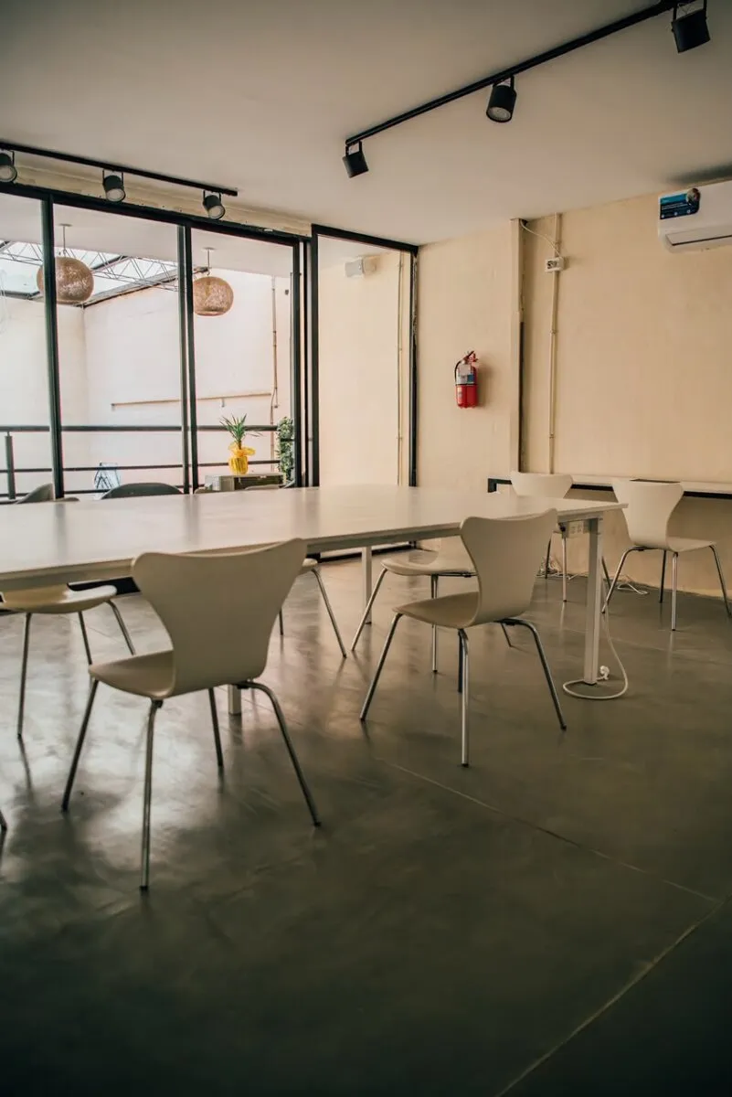 NUEVA CORDOBA - LOCAL COMERCIAL EN ALQUILER