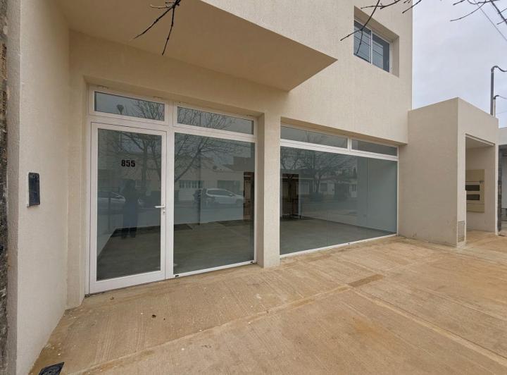 Local comercial · 57m²