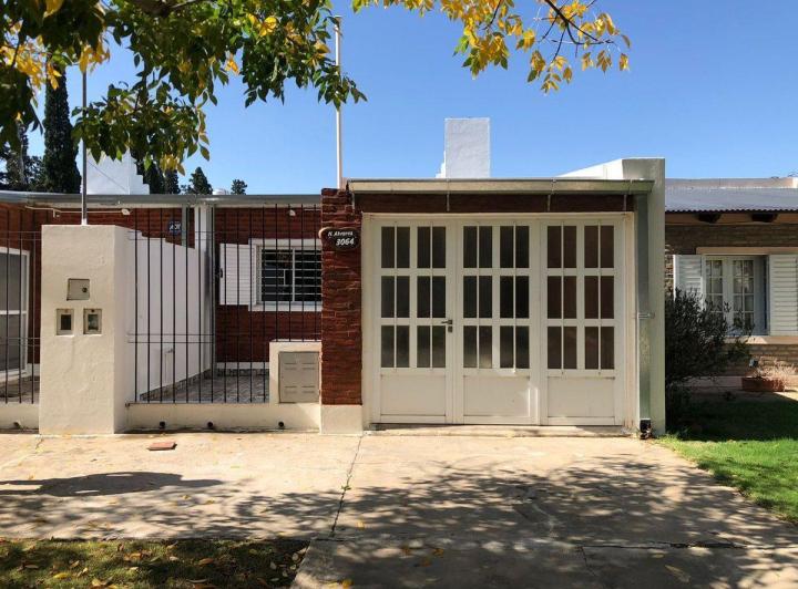 Casa · 80m² · 1 Ambiente · 1 Cochera