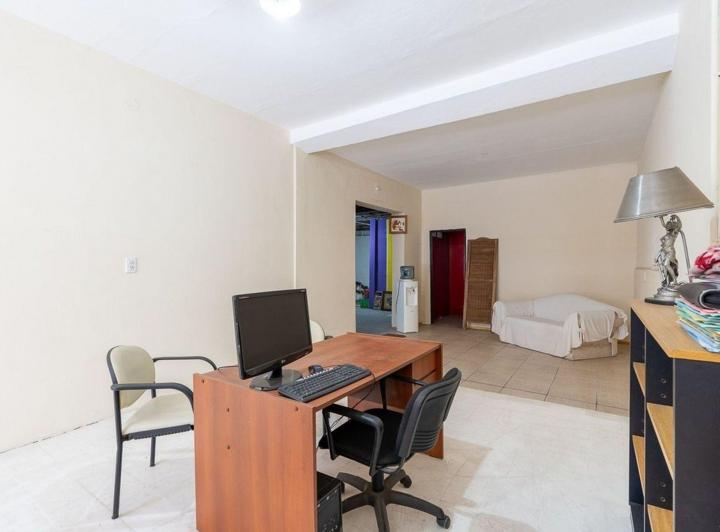 Local comercial · 220m²