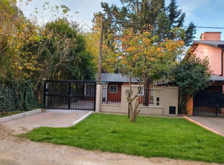 Casa · 90m² · 4 Ambientes · 2 Cocheras