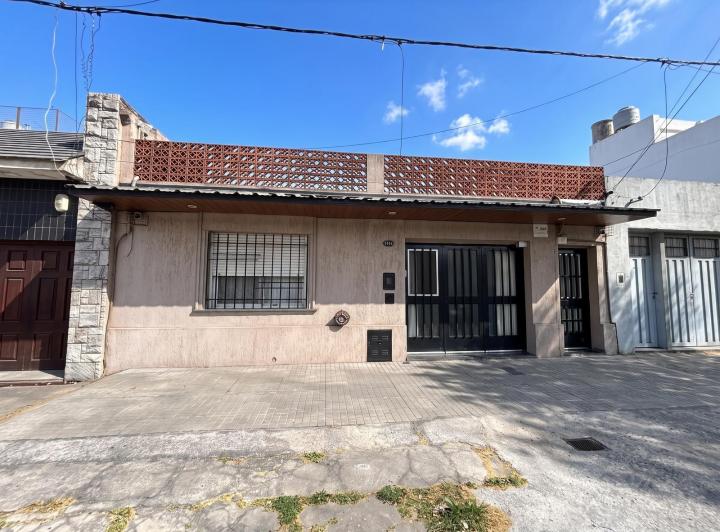 Casa · 110m² · 5 Ambientes · 1 Cochera