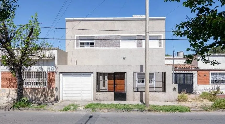 Venta Casa exclusiva en Villa Cabrera