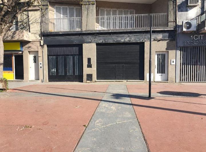 Casa · 312m² · 10 Ambientes · 2 Cocheras