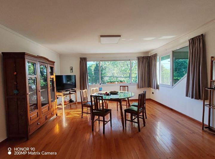 Casa · 361m² · 6 Ambientes · 2 Cocheras