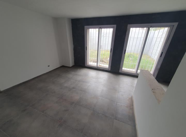 Casa · 100m² · 2 Dormitorios · 3 Cocheras