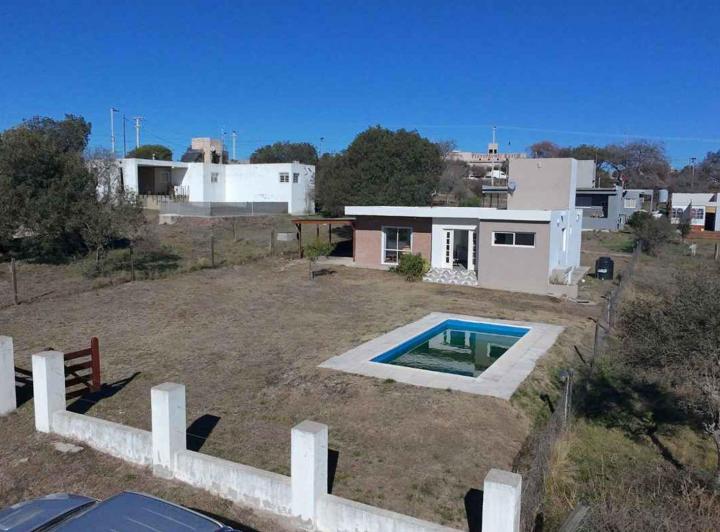 Casa · 98m² · 6 Ambientes · 1 Cochera