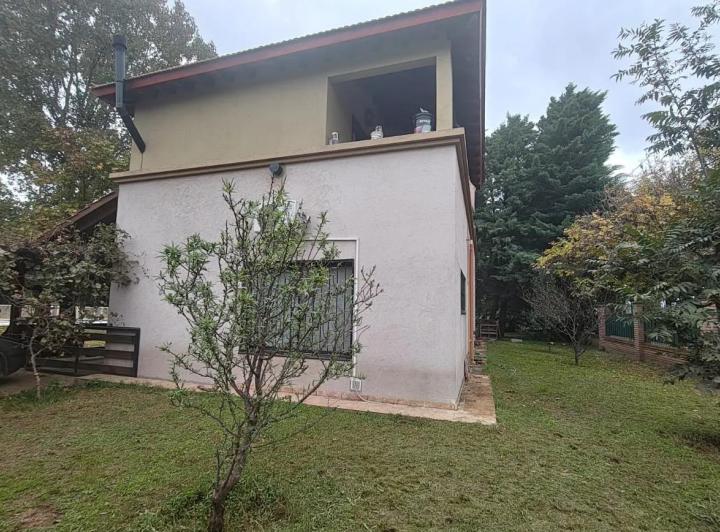 Casa · 100m² · 5 Ambientes · 1 Cochera