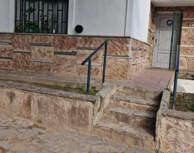 Casa · 56m² · 5 Ambientes · 1 Cochera