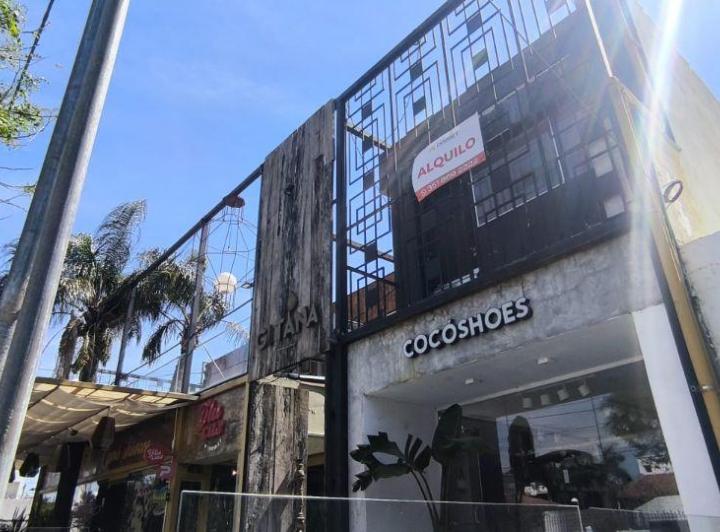 Local comercial · 200m² · 4 Ambientes
