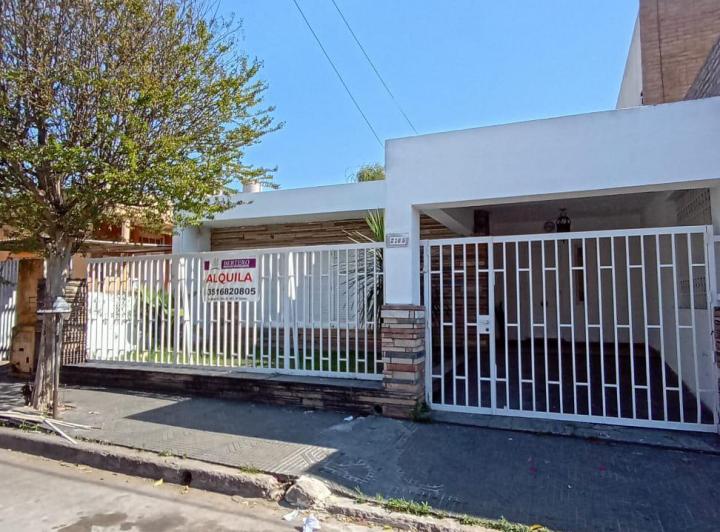 Casa · 120m² · 7 Ambientes
