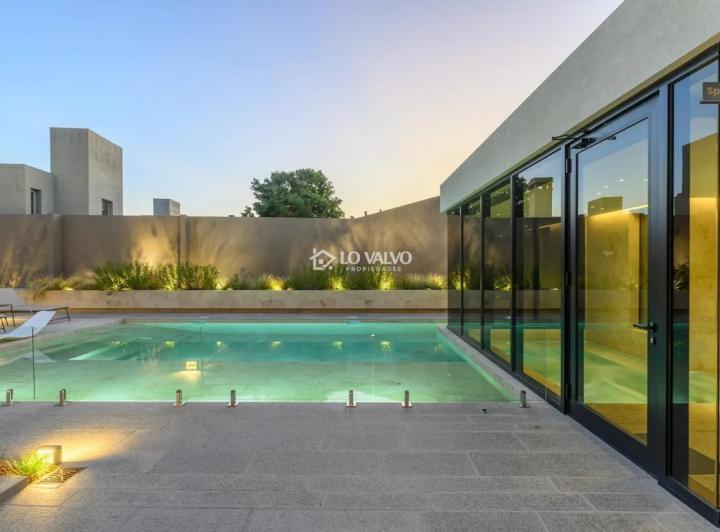 Departamento · 180m² · 7 Ambientes · 2 Cocheras