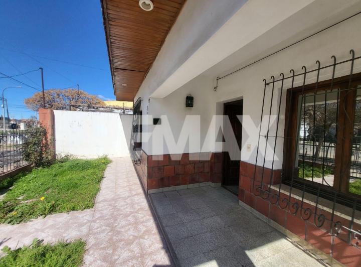 Casa · 118m² · 6 Ambientes · 1 Cochera