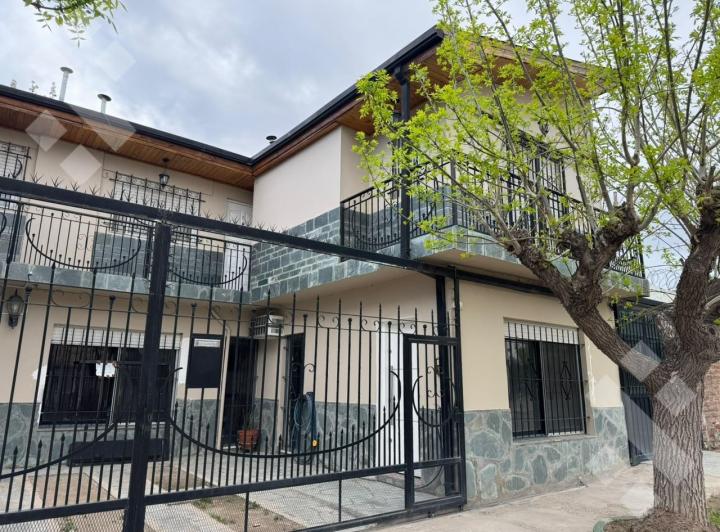 PH · 4 Ambientes · 2 Cocheras