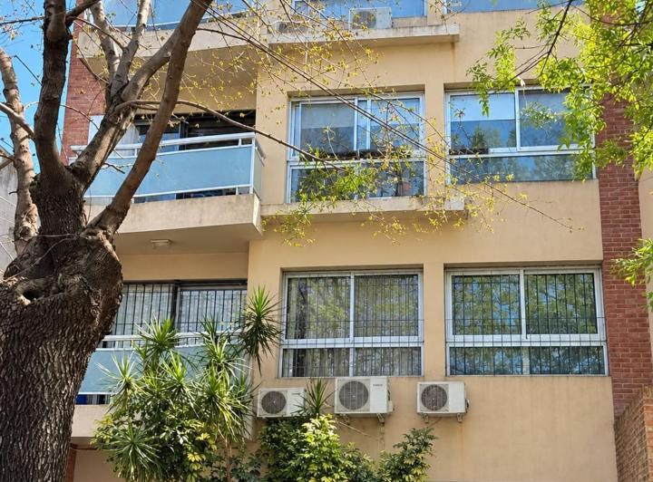 Departamento · 49m² · 2 Ambientes · 1 Cochera