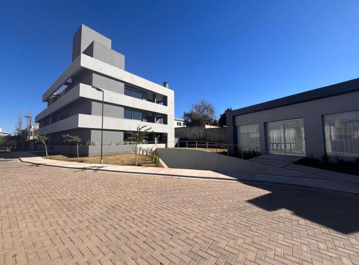 Departamento · 120m² · 5 Ambientes · 1 Cochera