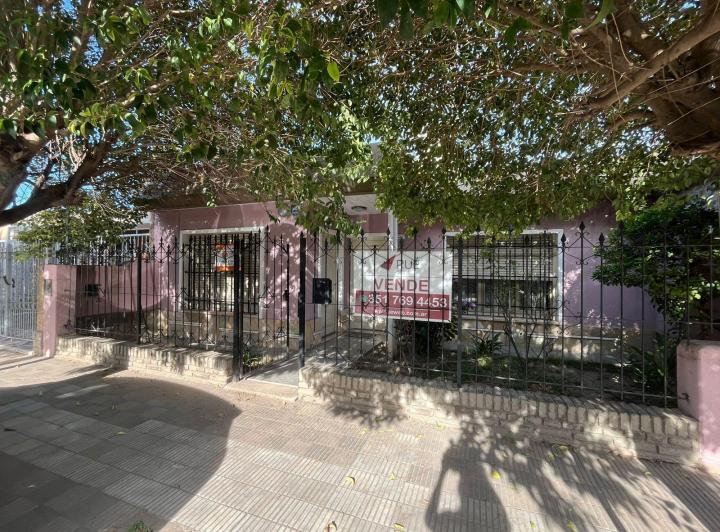 Casa · 110m² · 3 Ambientes · 1 Cochera