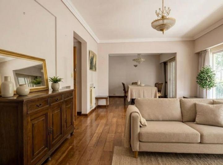 Departamento · 150m² · 5 Ambientes · 1 Cochera