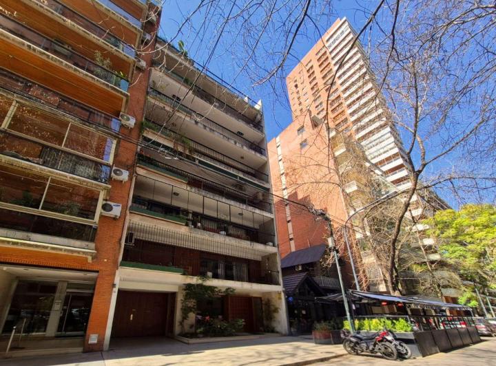 Departamento · 168m² · 6 Ambientes · 1 Cochera