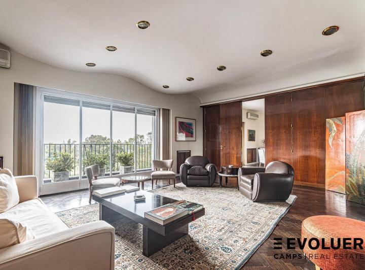 Departamento · 267m² · 5 Ambientes · 1 Cochera
