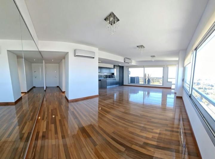 Departamento · 110m² · 3 Ambientes · 2 Cocheras