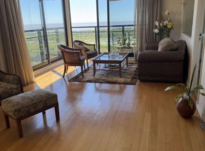 Departamento · 230m² · 5 Ambientes · 2 Cocheras