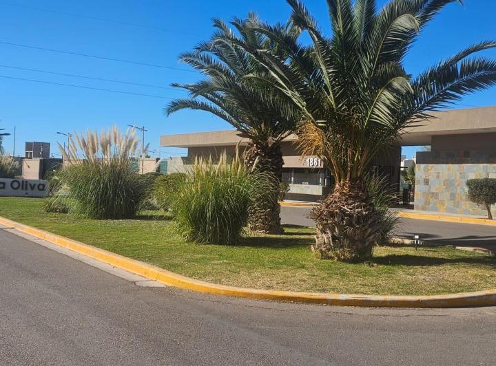Casa · 110m² · 4 Ambientes · 2 Cocheras
