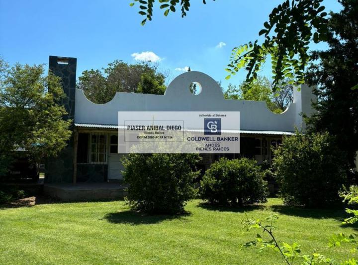 Hotel · 1600m² · 50 Ambientes · 7 Cocheras